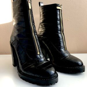 Chunky boots in black croc